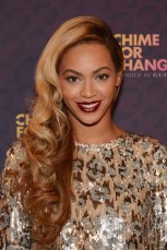 Beyonce-Chime-for-Change-Red-Carpet-1-465x700